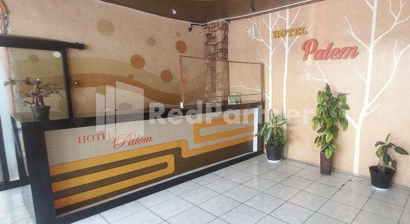 Oyo 3956 Hotel Palem 2 Syariah Malang Exterior foto